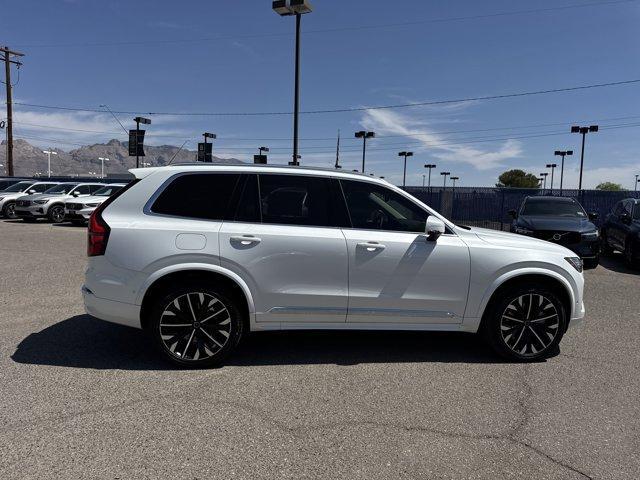 Photo of 2025 White Volvo XC90