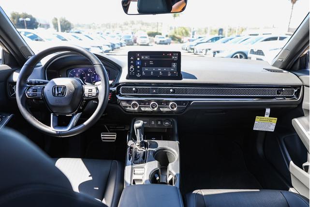 Photo of 2025 Sand Dune Pearl Honda Civic Hybrid