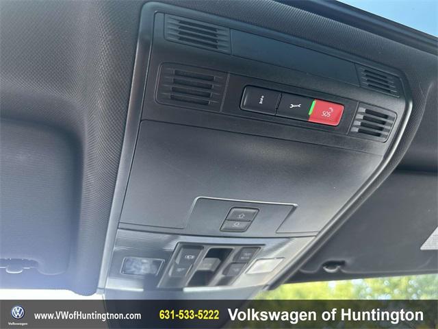 Photo of 2022 Pure White Volkswagen Tiguan