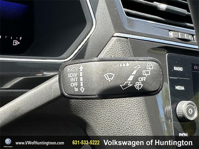 Photo of 2022 Pure White Volkswagen Tiguan