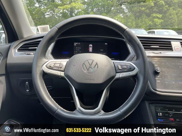 Photo of 2022 Deep Black Pearl Volkswagen Tiguan