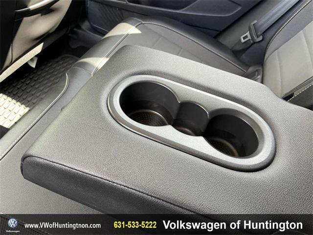 Photo of 2022 Pure Gray Volkswagen Taos