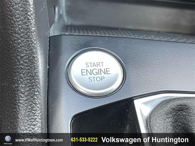 Photo of 2022 Pure Gray Volkswagen Taos