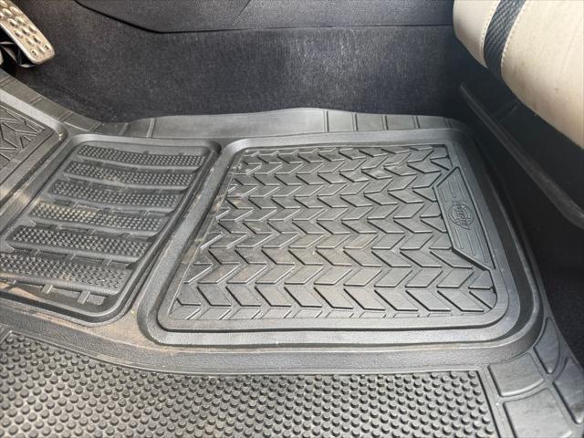 Photo of 2018 Gray Honda Civic