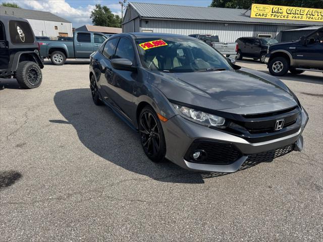 Photo of 2018 Gray Honda Civic