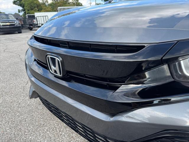Photo of 2018 Gray Honda Civic