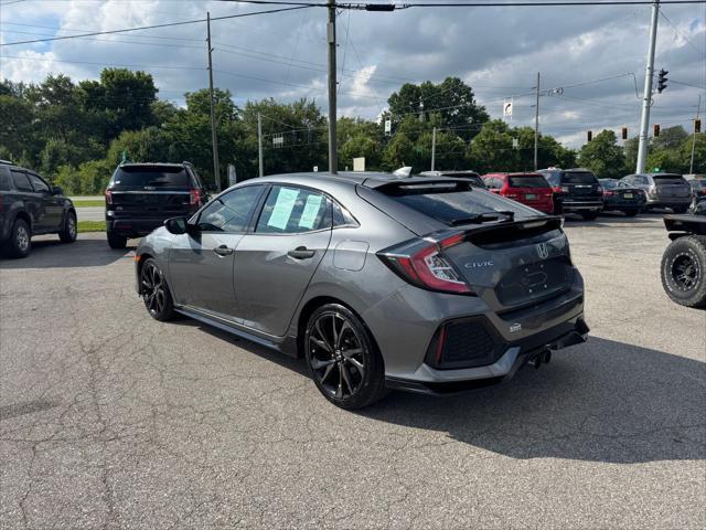 Photo of 2018 Gray Honda Civic