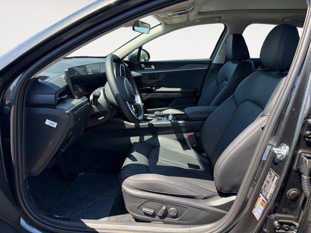 Photo of 2026 Interstellar Gray Kia K5