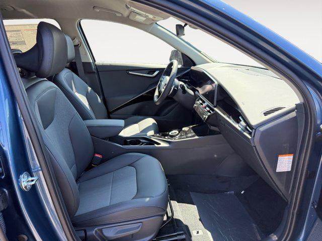 Photo of 2025 Mineral Blue Kia Niro EV