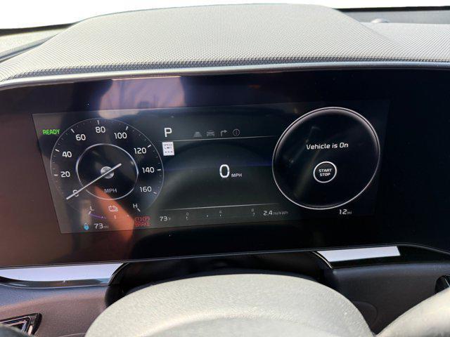Photo of 2025 Cityscape Green Kia Niro EV