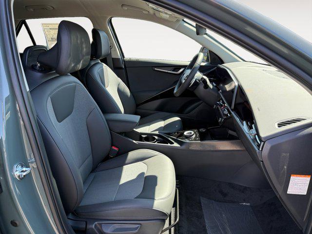 Photo of 2025 Cityscape Green Kia Niro EV