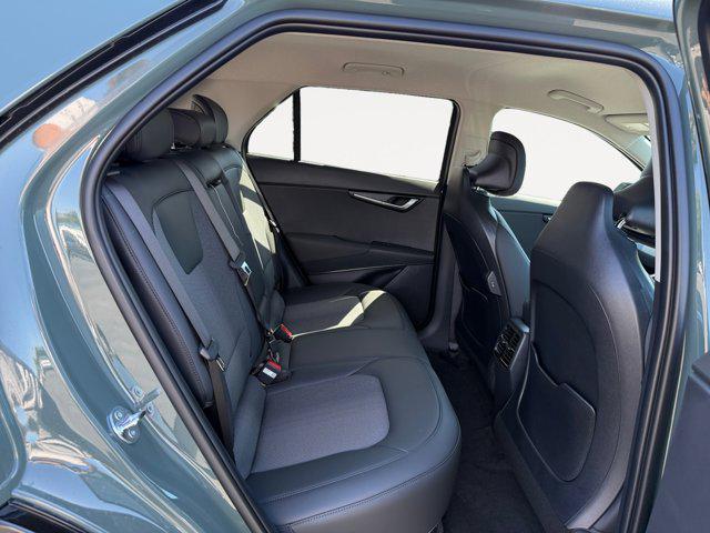 Photo of 2025 Cityscape Green Kia Niro EV