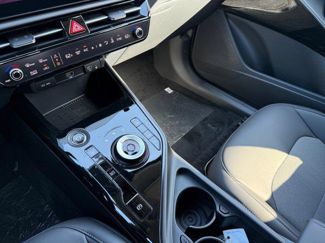 Photo of 2025 Cityscape Green Kia Niro EV