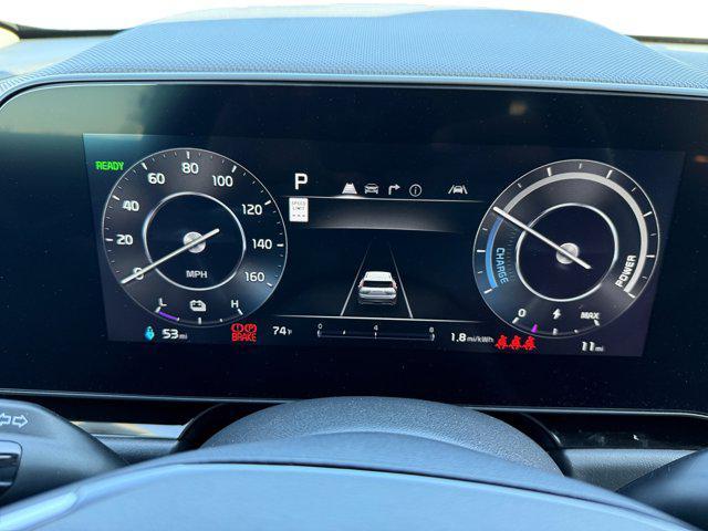 Photo of 2025 Cityscape Green Kia Niro EV
