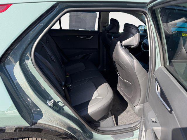 Photo of 2025 Cityscape Green Kia Niro EV