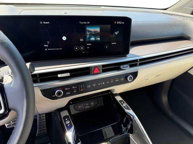 Photo of 2025 Mineral Blue Kia Sorento Hybrid