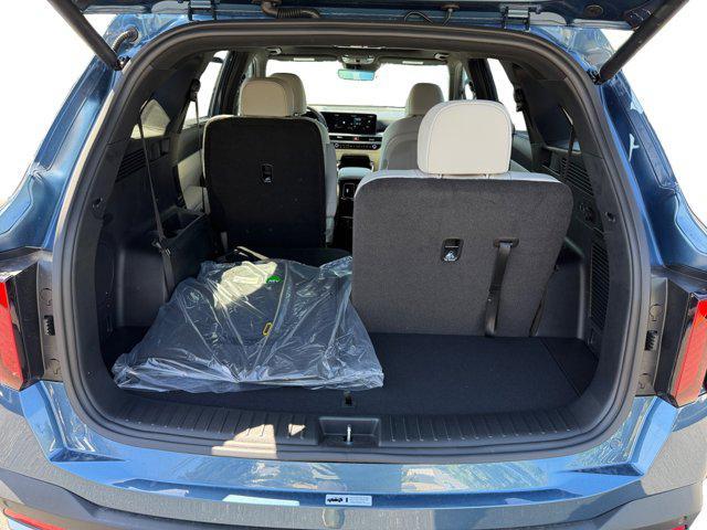 Photo of 2025 Mineral Blue Kia Sorento Hybrid