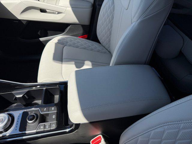 Photo of 2025 Mineral Blue Kia Sorento Hybrid