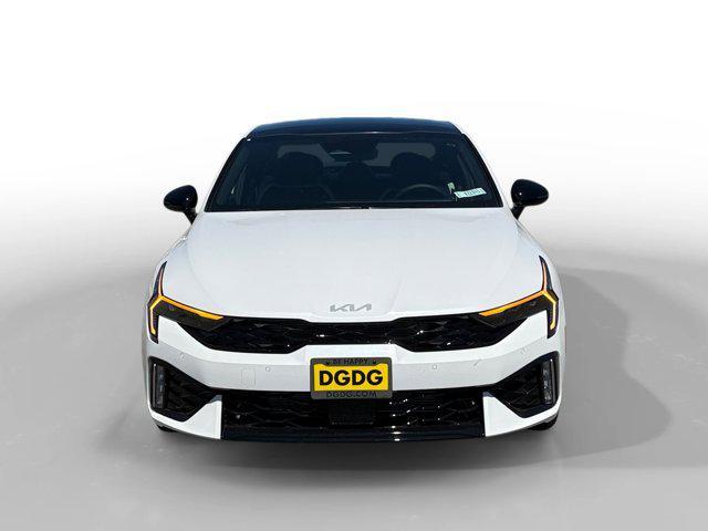 Photo of 2026 Snow White Pearl Kia K5