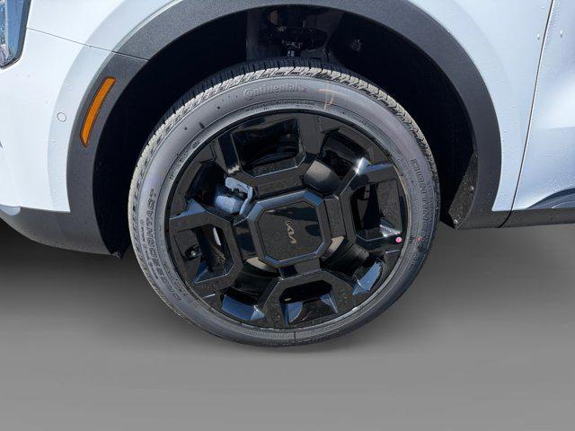 Photo of 2025 Glacial White Pearl Kia Sorento