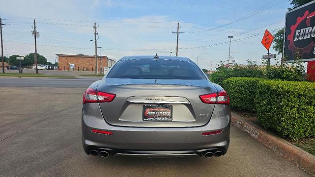Photo of 2018 Gray Maserati Ghibli