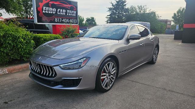 Photo of 2018 Gray Maserati Ghibli