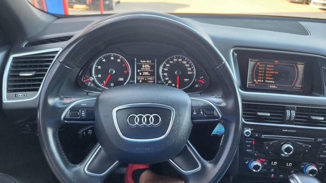 Photo of 2017 Monsoon Gray Metallic Audi Q5