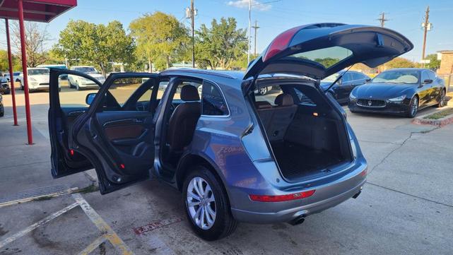 Photo of 2017 Monsoon Gray Metallic Audi Q5