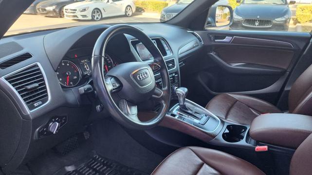 Photo of 2017 Monsoon Gray Metallic Audi Q5
