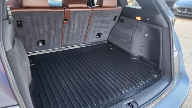 Photo of 2017 Monsoon Gray Metallic Audi Q5