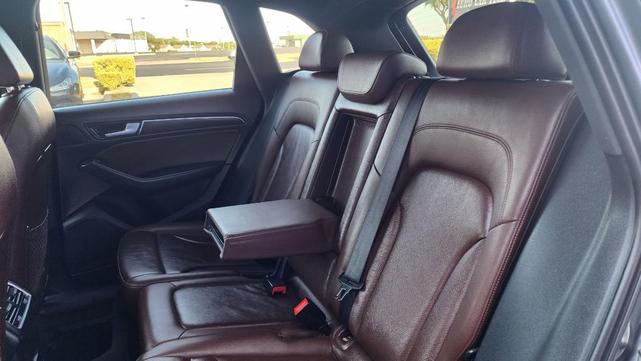 Photo of 2017 Monsoon Gray Metallic Audi Q5
