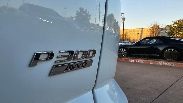 Photo of 2019 Fuji White Jaguar E-PACE