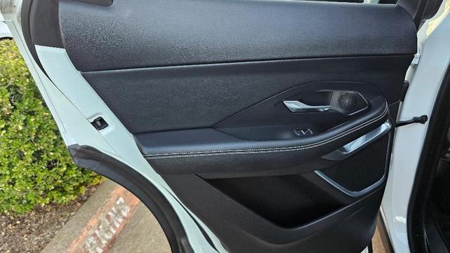 Photo of 2019 Fuji White Jaguar E-PACE