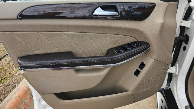 Photo of 2013 White Mercedes-Benz GL-Class