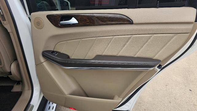 Photo of 2013 White Mercedes-Benz GL-Class