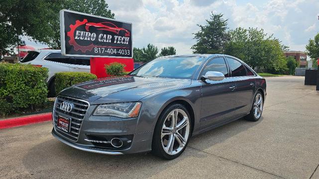 2013 Audi S8