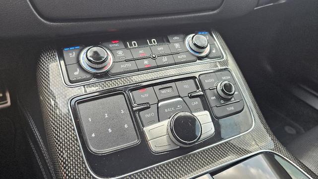 Photo of 2013 Gray Audi S8