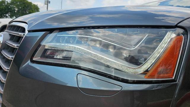 Photo of 2013 Gray Audi S8