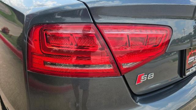 Photo of 2013 Gray Audi S8