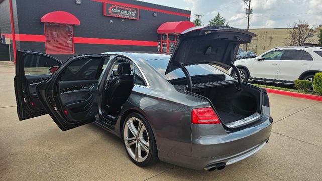 Photo of 2013 Gray Audi S8