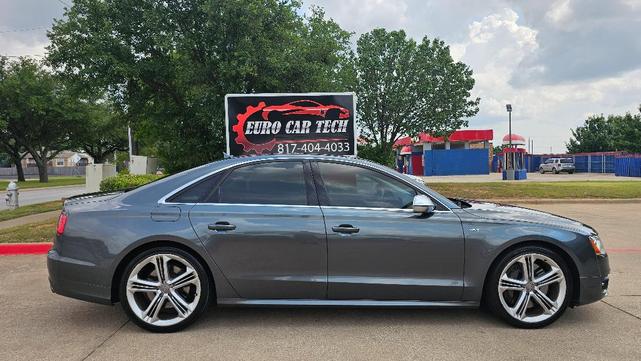 Photo of 2013 Gray Audi S8