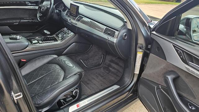 Photo of 2013 Gray Audi S8