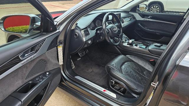 Photo of 2013 Gray Audi S8