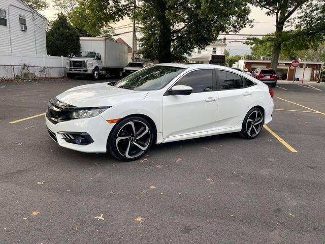 Photo of 2018 White Orchid Pearl Honda Civic