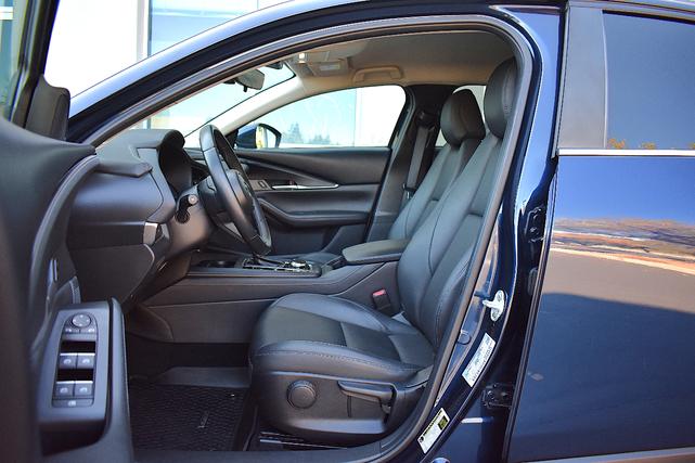 Photo of 2022 Deep Crystal Blue Mica Mazda CX-30