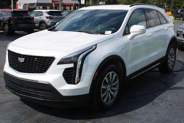 Photo of 2023 Crystal White Tricoat Cadillac XT4