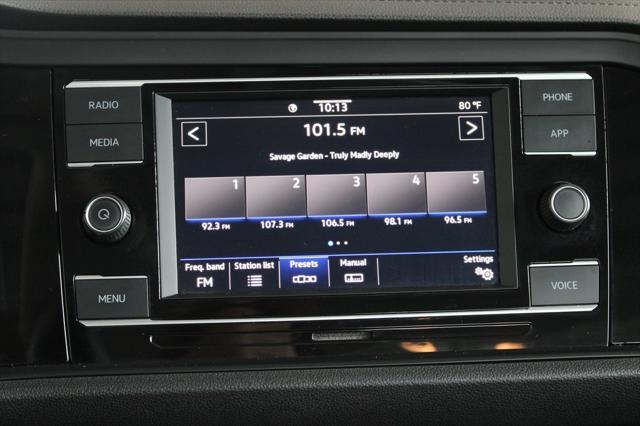 Photo of 2020 Black Uni Volkswagen Jetta