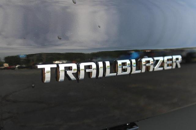 Photo of 2026 Mosaic Black Metallic Chevrolet Trailblazer