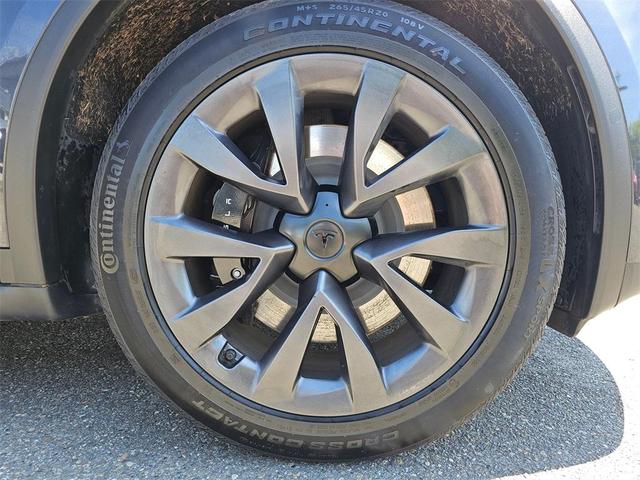 Photo of 2024 Gray Tesla Model X