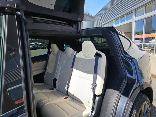 Photo of 2024 Gray Tesla Model X